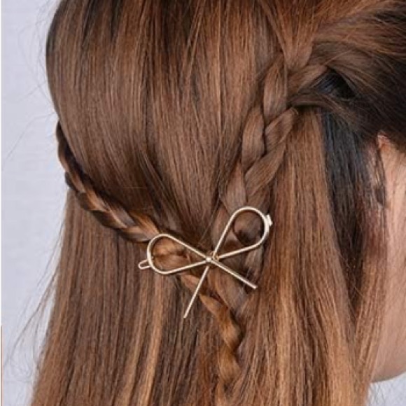 3 for $10 🛍️ 2 Piece Set Gold & Silver Bow Knot Hair Clips Barrette Gift Set - Picture 4 of 4